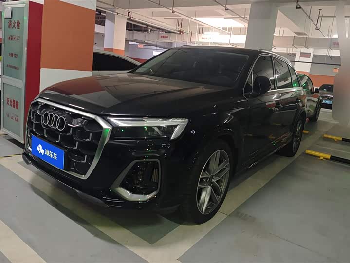 Audi Q7 2025 2025款 55 TFSI quattro S line运动型