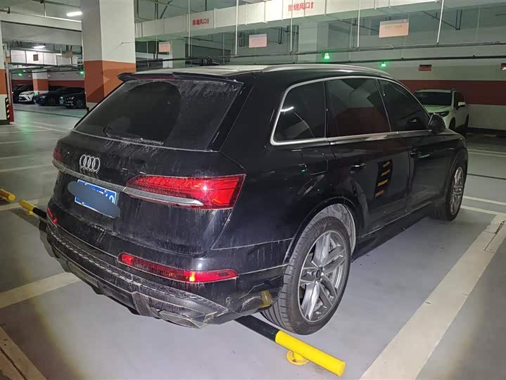 Audi Q7 2025 2025款 55 TFSI quattro S line运动型