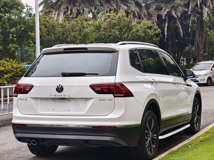Фото 7 - Volkswagen Tiguan L Pro