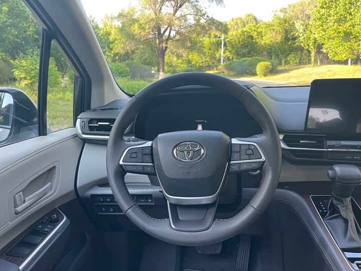 Toyota Sienna 2026 2026款 2.5L 双擎两驱舒适版