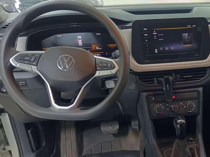 Volkswagen Tharu 2025 2025款 新锐 1.5L 锐进版