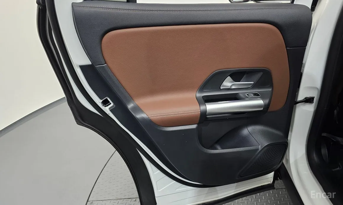Mercedes-Benz GLA-Class 2020 GLA250 4MATIC