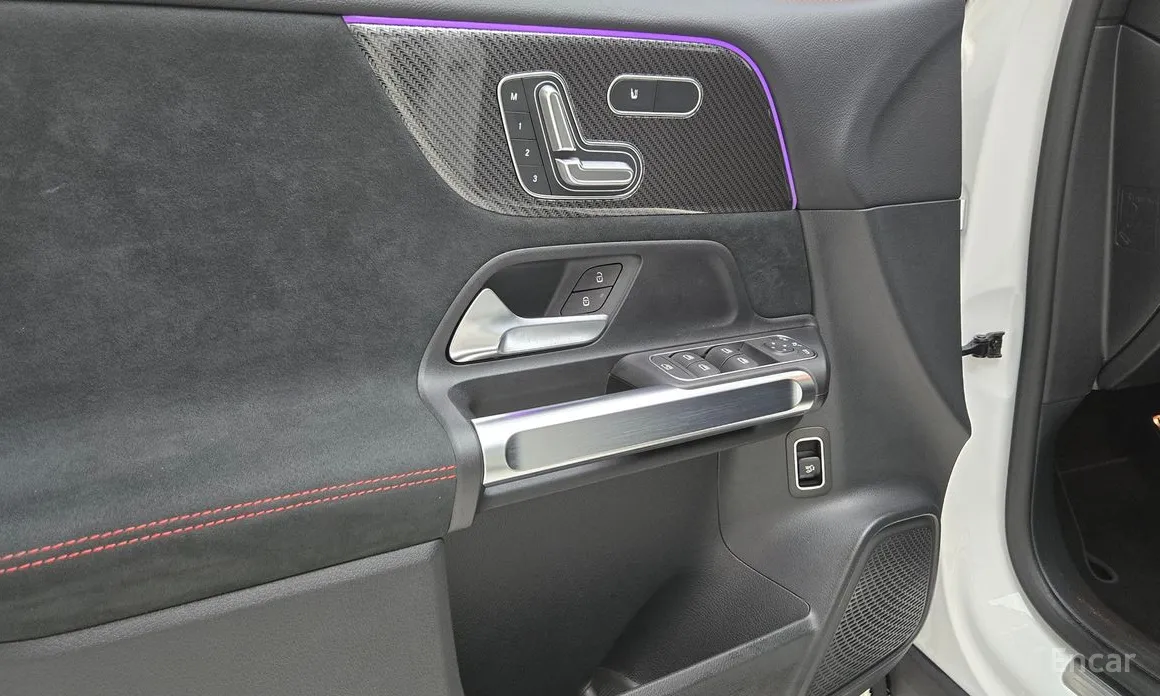 Mercedes-Benz GLB-Class 2020 AMG GLB35 4MATIC