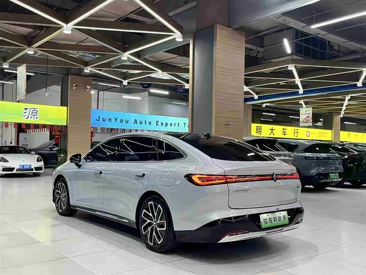 2025 Baojun Xiangjing
