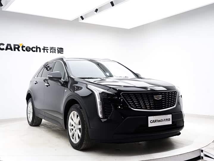 Фото 2 - Cadillac XT4