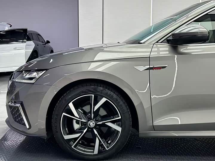 Фото 8 - Skoda Octavia Pro