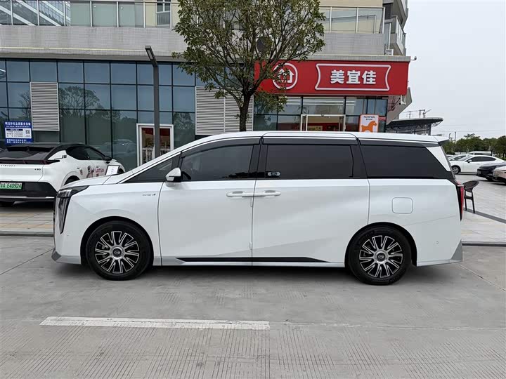 GAC Trumpchi E9 2023 2023款 E9 宗师