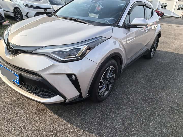 Toyota C-HR 2022 2022款 2.0L 领先版