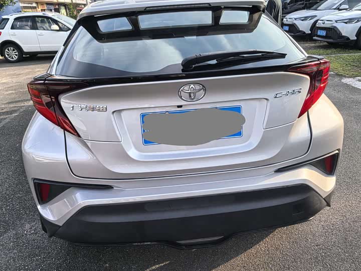 Toyota C-HR 2022 2022款 2.0L 领先版