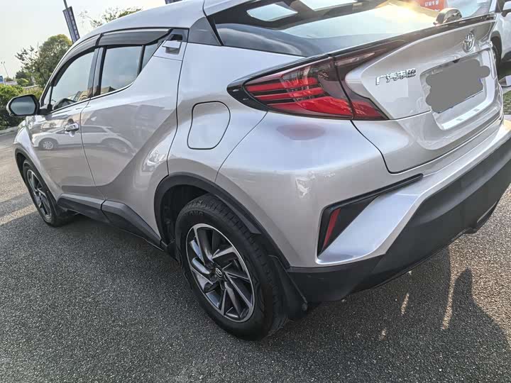 Toyota C-HR 2022 2022款 2.0L 领先版