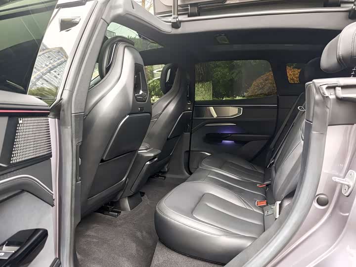 HiPhi Y 2023 2023款 560km 先锋版