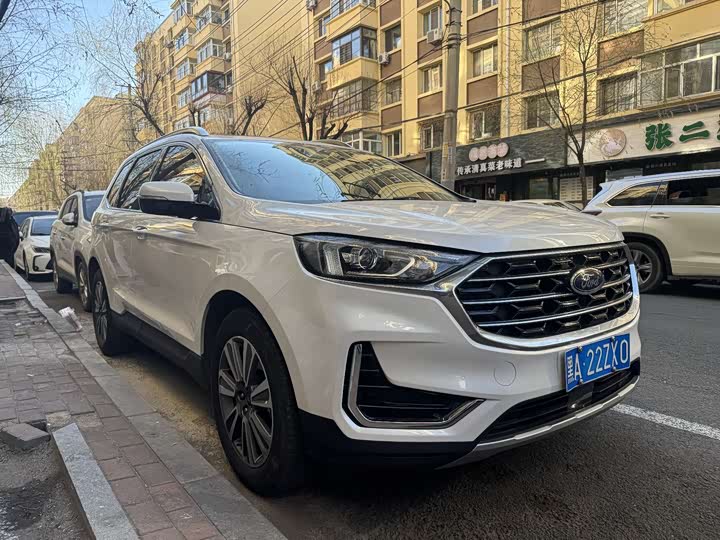 Фото 3 - Ford Edge