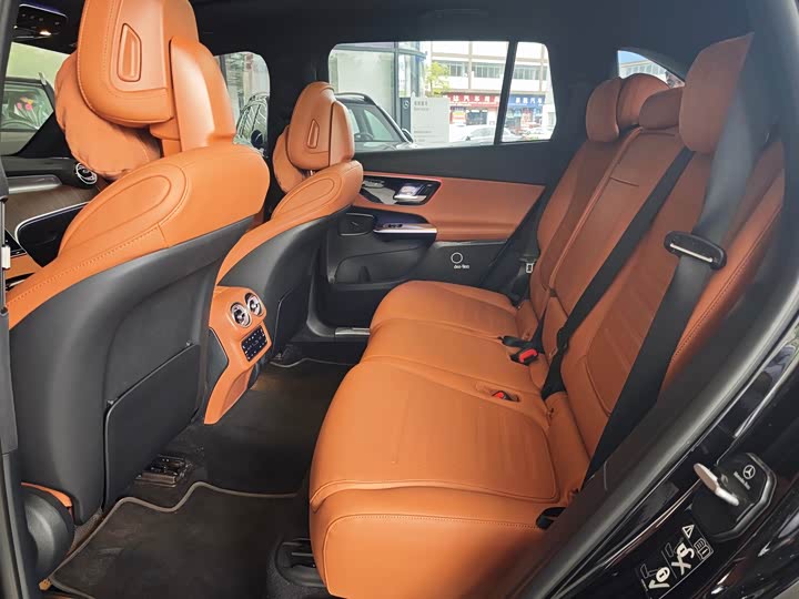 Фото 9 - Mercedes-Benz GLC-Class