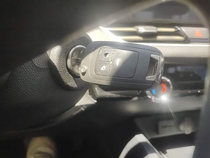 Chevrolet Monza 2023 2023款 1.5L 双离合乐享版