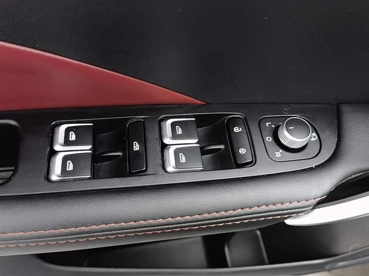 Geely Coolray 2020 2020款 改款 240T DCT猎手
