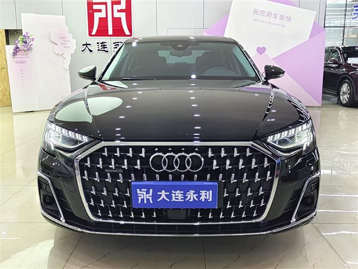 Zdjęcie 2 - Audi A8