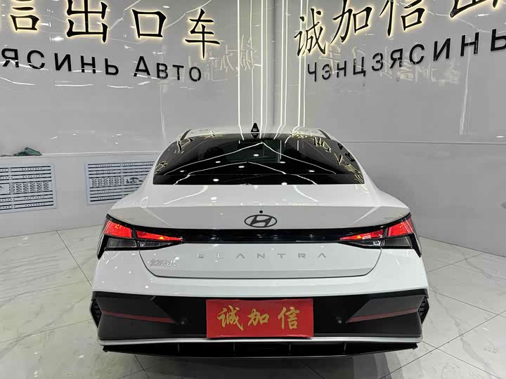 Фото 5 - Hyundai Elantra N line
