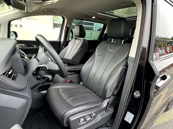 2024 Hongqi HQ9