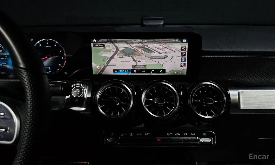 Mercedes-Benz GLB-Class 2020 GLB250 4MATIC