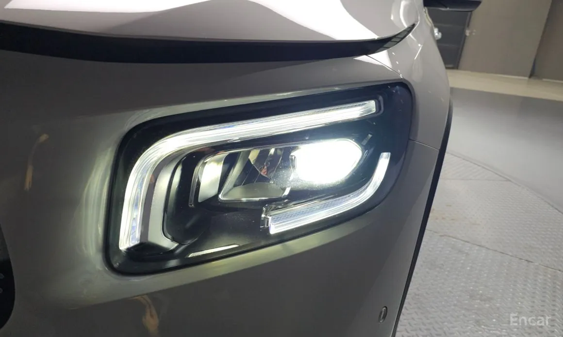 Mercedes-Benz GLB-Class 2020 GLB250 4MATIC