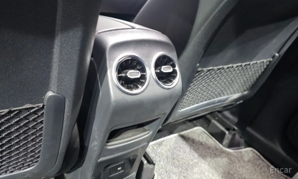 Mercedes-Benz GLB-Class 2020 GLB250 4MATIC