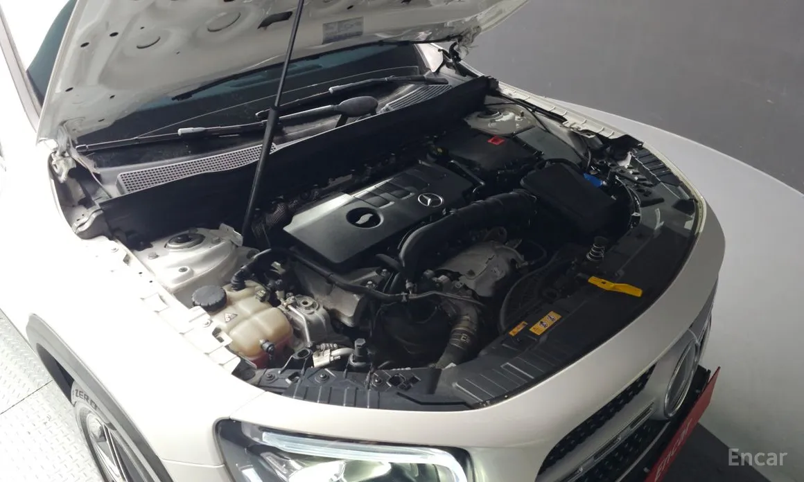 Mercedes-Benz GLB-Class 2020 GLB250 4MATIC