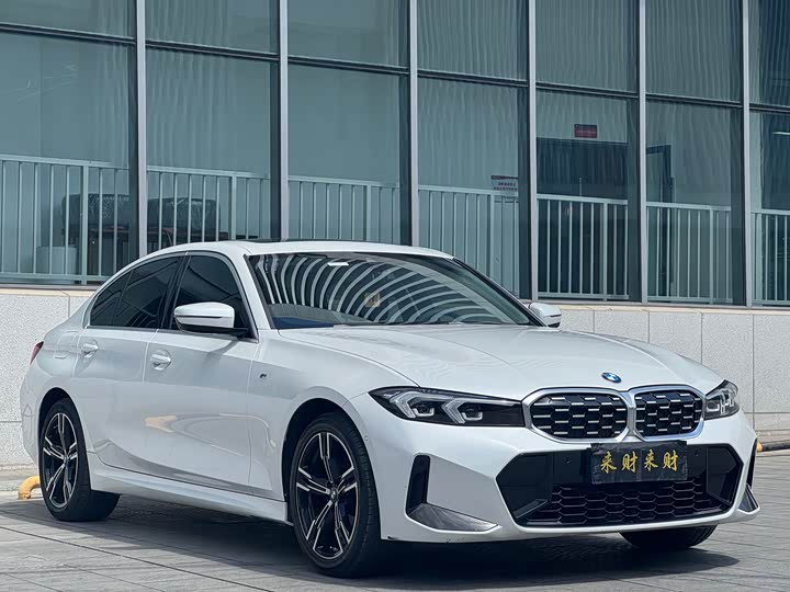 Фото 3 - BMW 3 Series