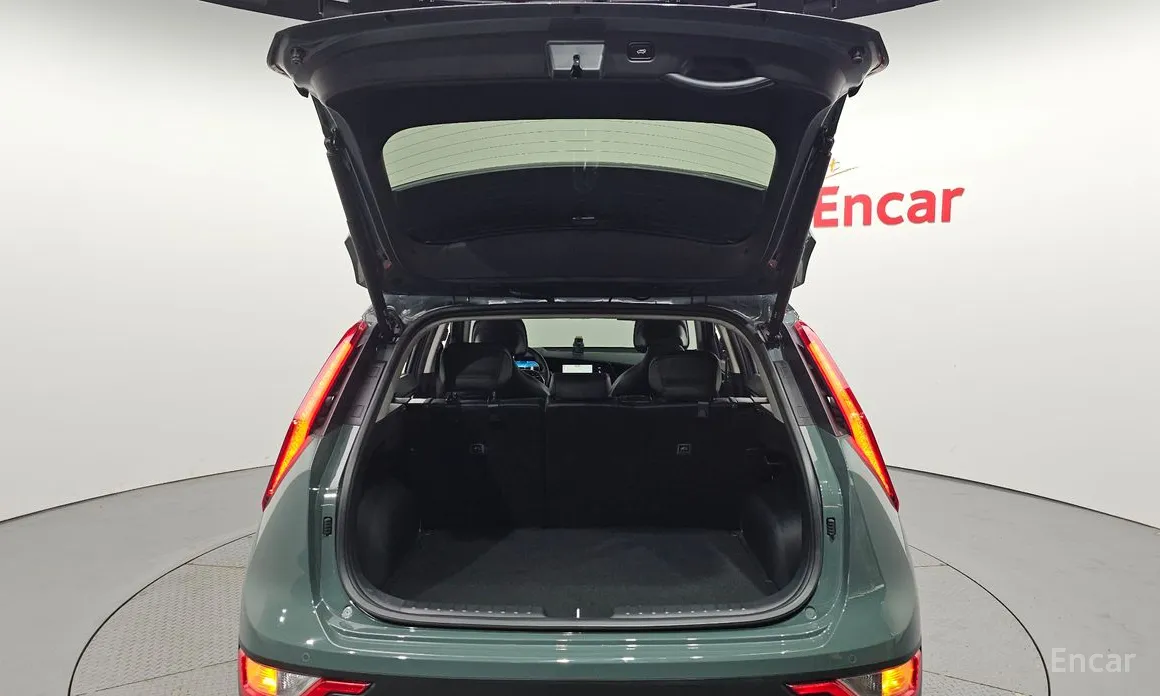 Zdjęcie 20 - Kia Niro