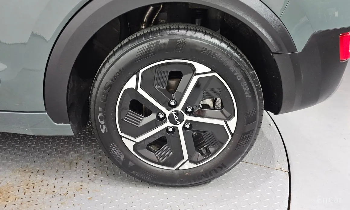 Zdjęcie 21 - Kia Niro