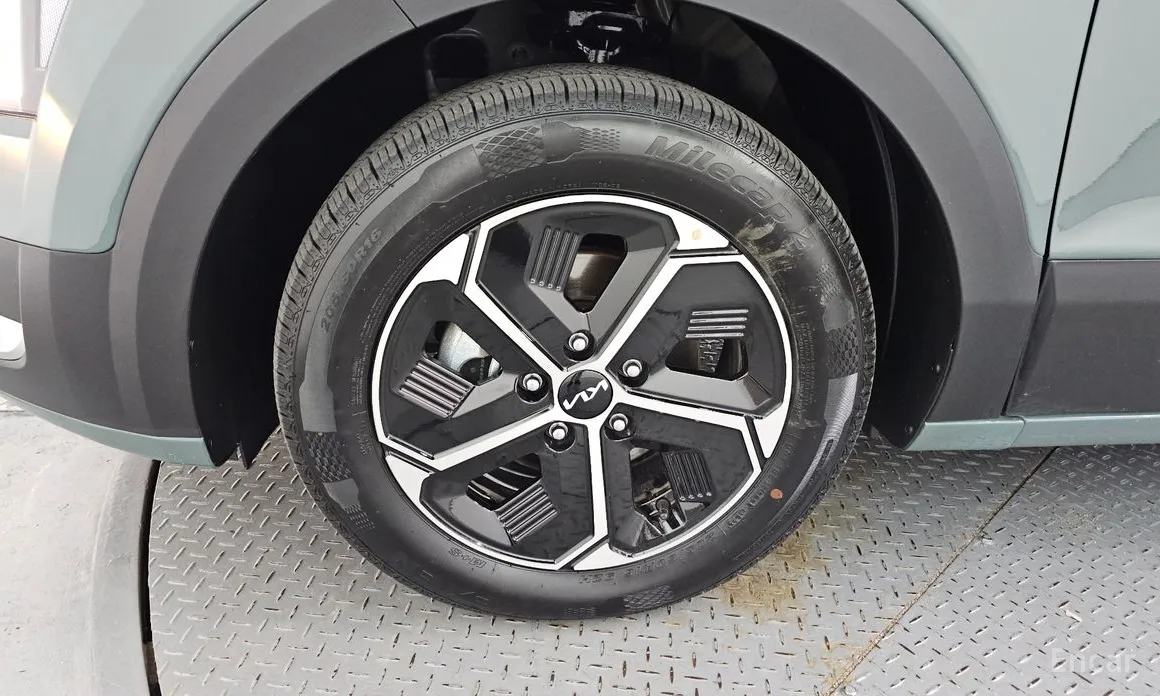 Zdjęcie 5 - Kia Niro