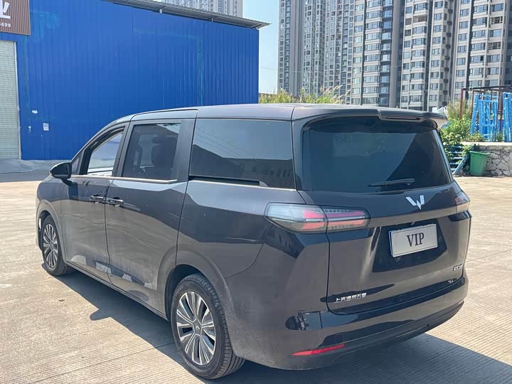 Фото 6 - Wuling Starlight 730