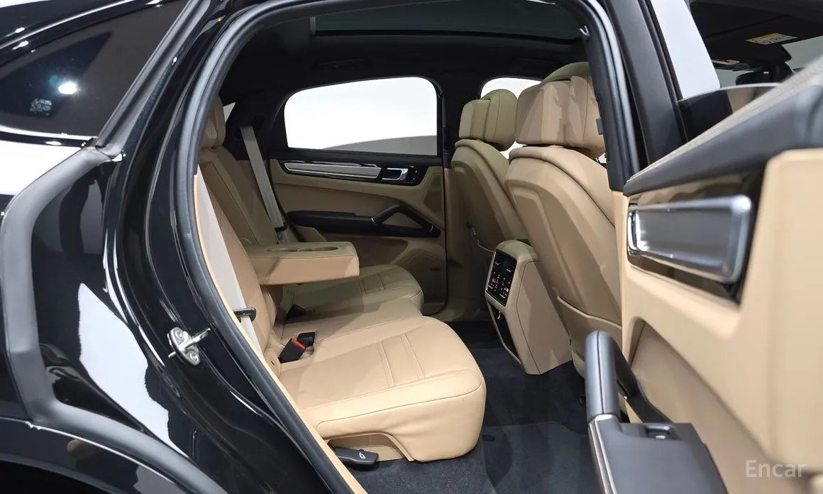 Porsche Cayenne 2019 3.0 E-HYBRID COUPE PLATINUM EDITION