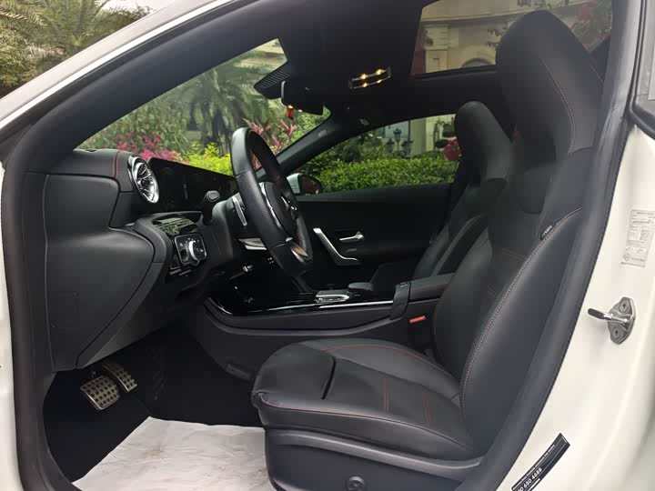 Mercedes-Benz CLA-Class 2022 2022款 CLA 200 猎跑车