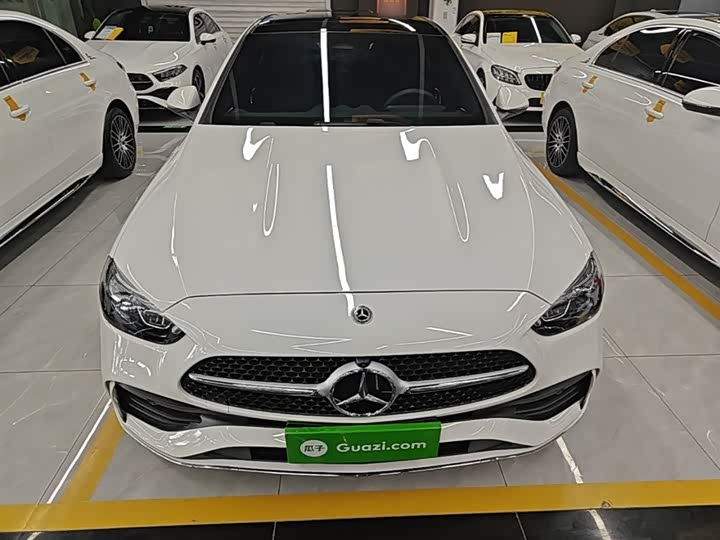 Photo 3 - Mercedes-Benz C-Class