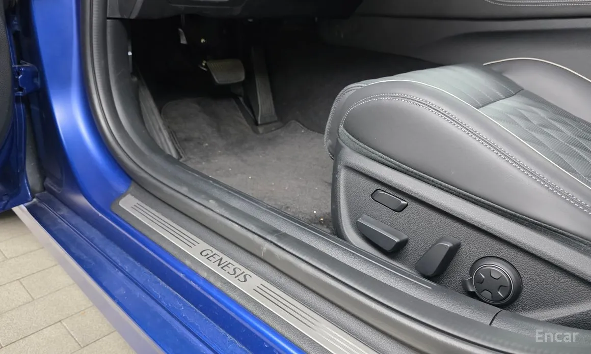 Genesis G70 2020 Gasoline 2.5T 4WD