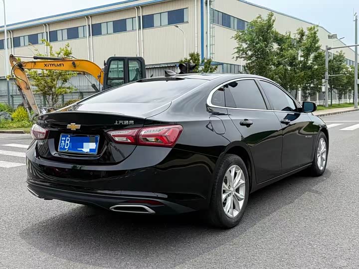 Фото 4 - Chevrolet Malibu XL