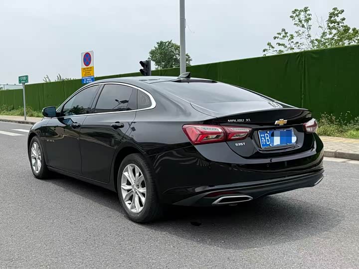 Фото 6 - Chevrolet Malibu XL