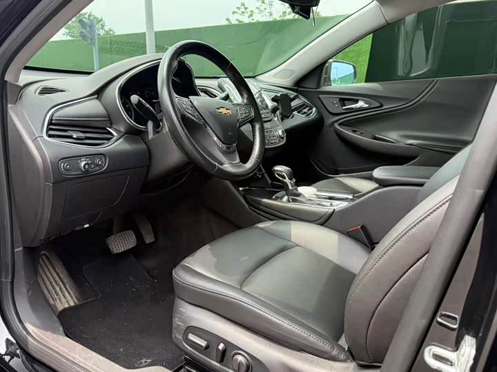 Фото 8 - Chevrolet Malibu XL
