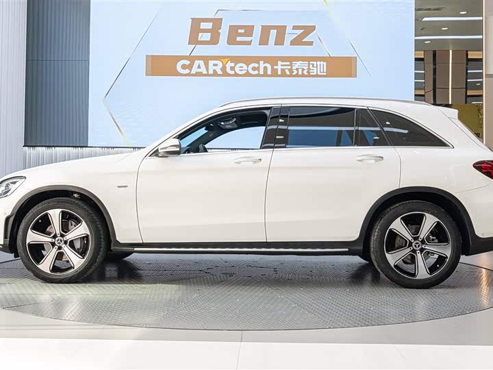 Фото 4 - Mercedes-Benz GLC-Class