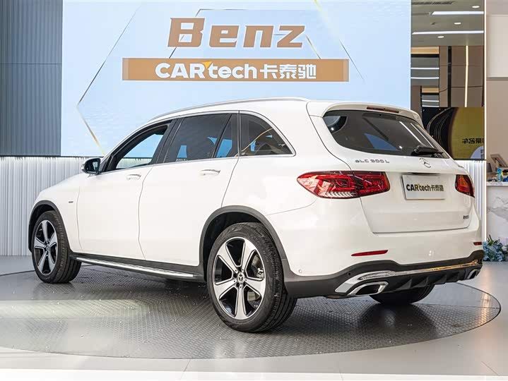 Фото 5 - Mercedes-Benz GLC-Class
