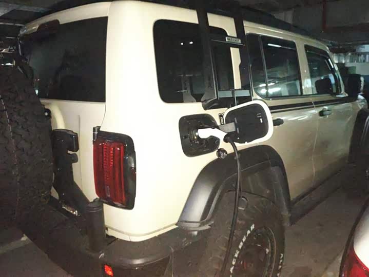 Tank 300 Hybrid 2025 2025款 Hi4-T 37.1kWh