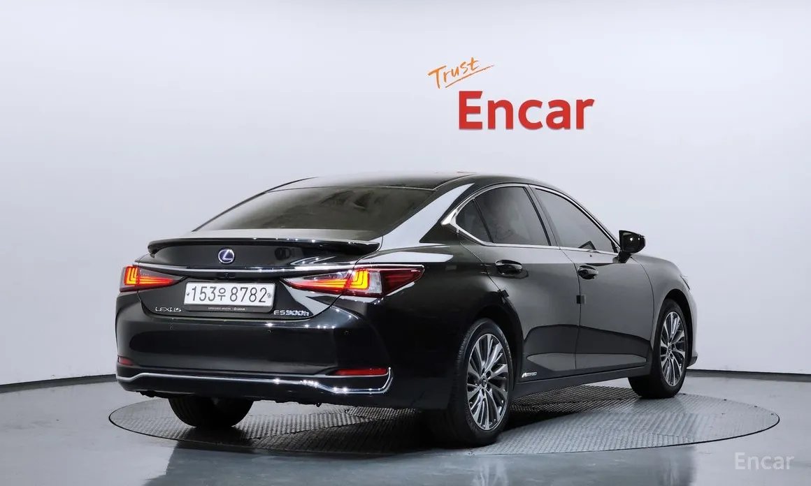 Lexus ES 2018 Luxury