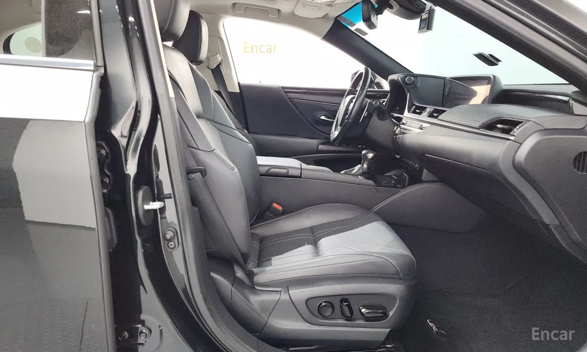 Lexus ES 2018 Luxury