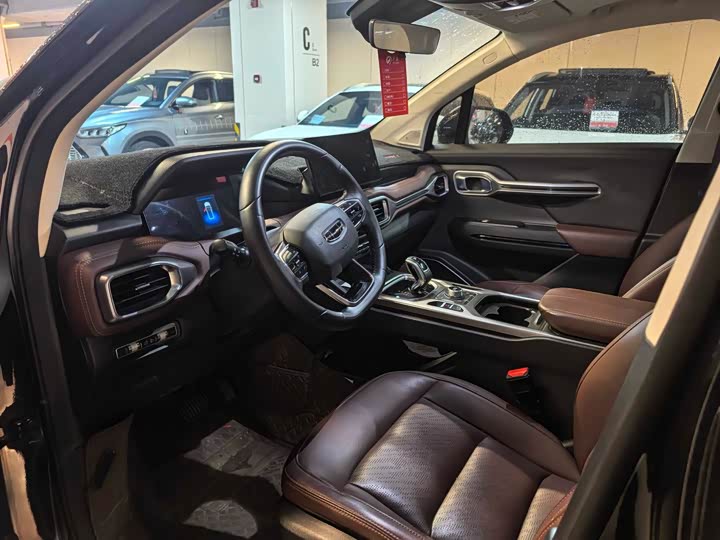 Geely Okavango 2022 2022款 1.8TD 自动尊贵型 7座