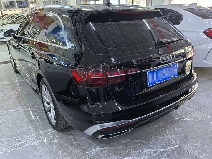 Audi A4 2021 2021款 Avant 先锋派 40 TFSI 时尚动感型