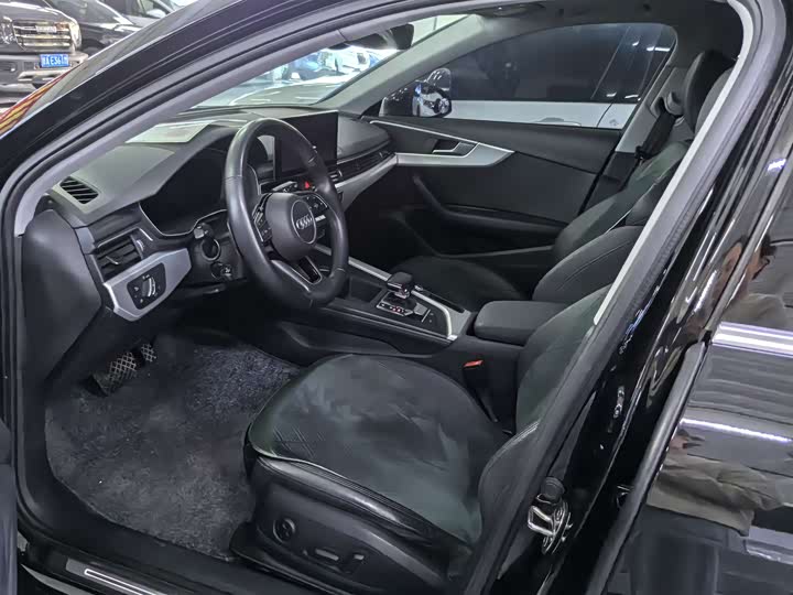 Audi A4 2021 2021款 Avant 先锋派 40 TFSI 时尚动感型