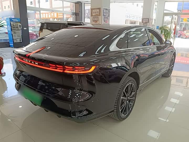Voyah Passion 2024 2024款 PHEV 四驱超长续航旗舰版