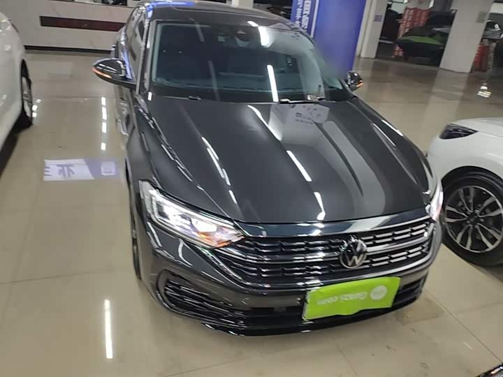 Фото 3 - Volkswagen Sagitar L