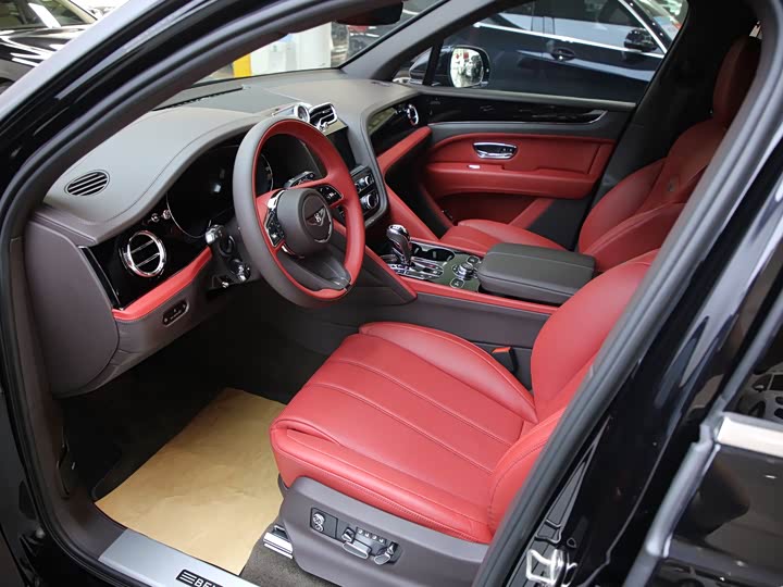 Bentley Bentayga 2024 2024款 4.0T V8 长轴距版
