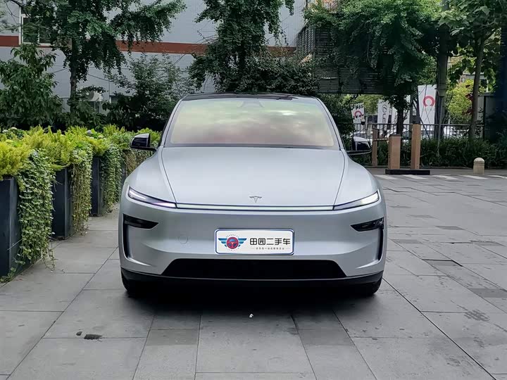 Tesla Model Y 2026 2026款 后轮驱动版